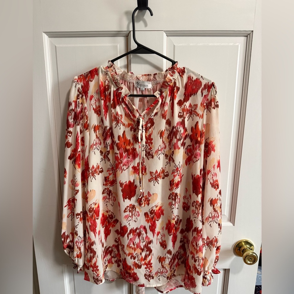 Boutique Floral Tie-Neck Blouse in Cream with Red & Pink Floral Print Large
